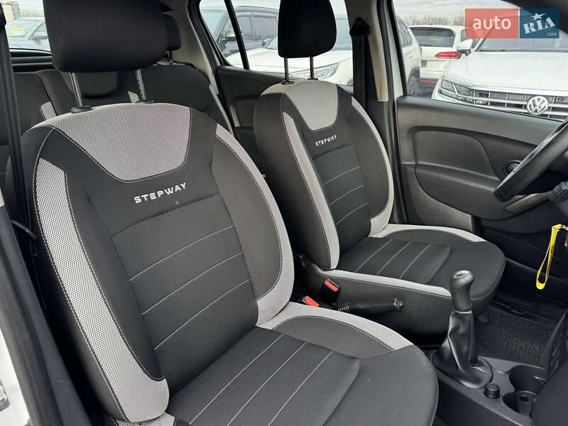 Хэтчбек Renault Sandero 2021 в Умани