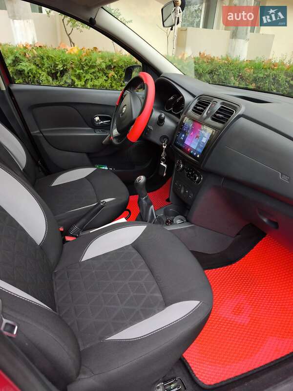 Хэтчбек Renault Sandero 2015 в Одессе