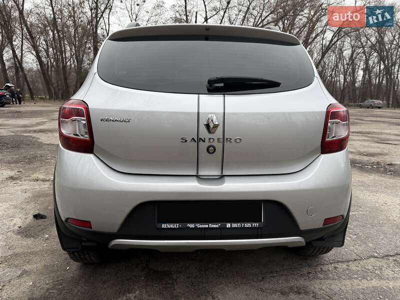 Хетчбек Renault Sandero 2015 в Сумах фото 6 Хетчбек Renault Sandero 2015 в Сумах