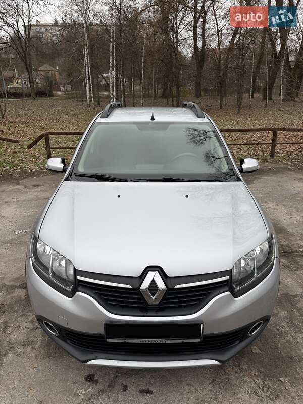 Хетчбек Renault Sandero 2015 в Сумах фото 10 Хетчбек Renault Sandero 2015 в Сумах