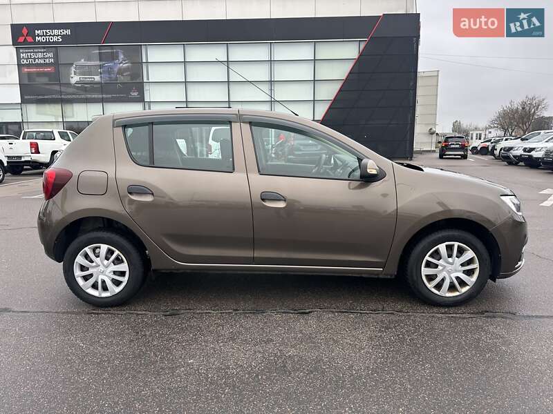 Хэтчбек Renault Sandero 2019 в Киеве