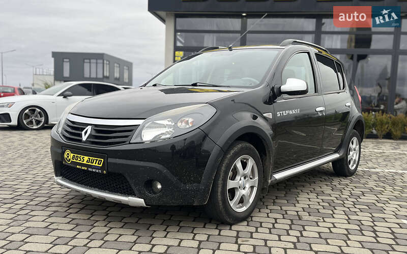 Хетчбек Renault Sandero 2012 в Мукачевому