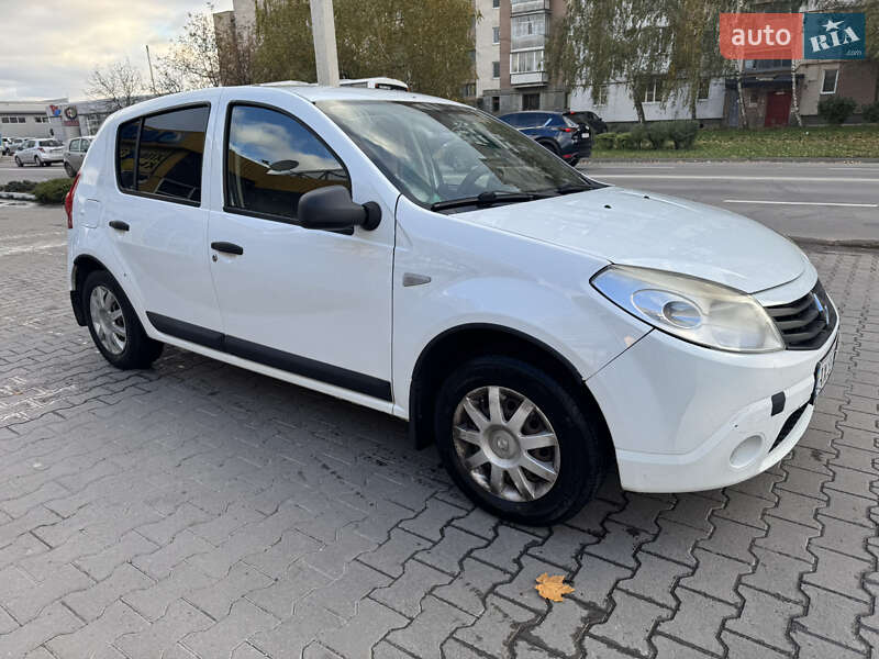 Хэтчбек Renault Sandero 2011 в Хмельницком фото 3 Хэтчбек Renault Sandero 2011 в Хмельницком