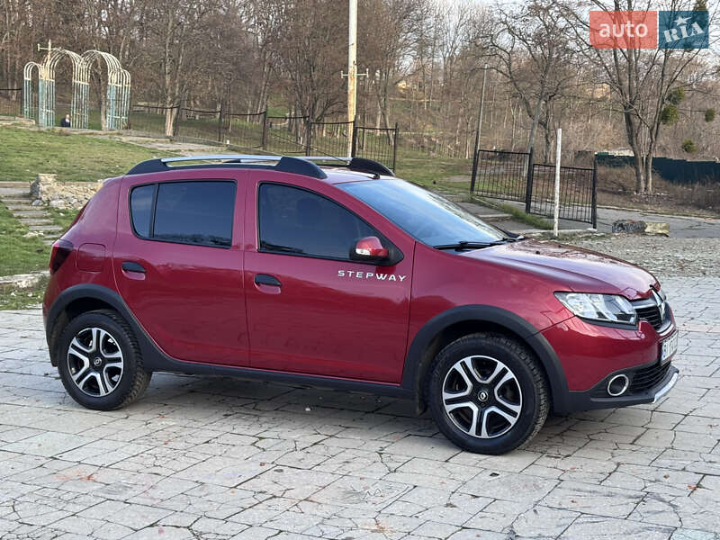 Хетчбек Renault Sandero 2015 в Полтаві