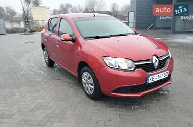 Хэтчбек Renault Sandero 2013 в Каменском