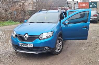 Хэтчбек Renault Sandero 2014 в Запорожье