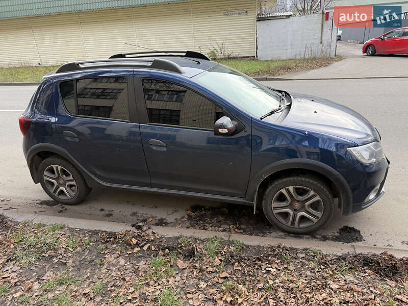 Хэтчбек Renault Sandero 2019 в Киеве фото 2 Хэтчбек Renault Sandero 2019 в Киеве