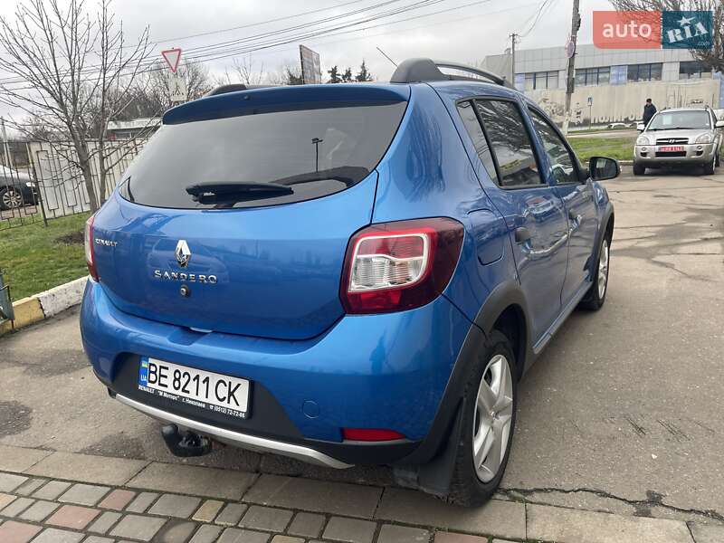 Хэтчбек Renault Sandero 2014 в Николаеве фото 5 Хэтчбек Renault Sandero 2014 в Николаеве
