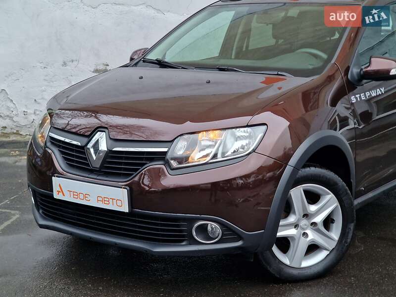 Хэтчбек Renault Sandero 2016 в Одессе