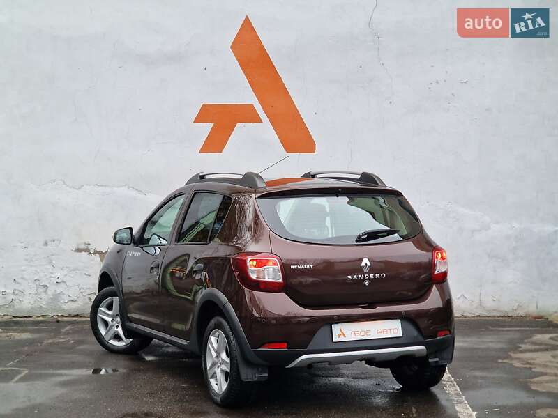 Хэтчбек Renault Sandero 2016 в Одессе