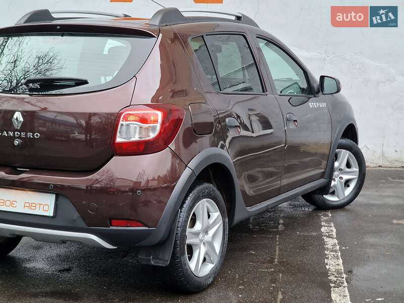 Хэтчбек Renault Sandero 2016 в Одессе