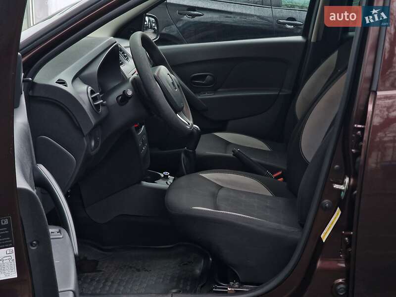 Хэтчбек Renault Sandero 2016 в Одессе