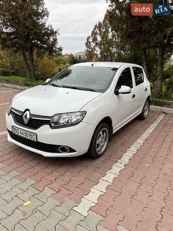 Хэтчбек Renault Sandero 2014 в Тернополе