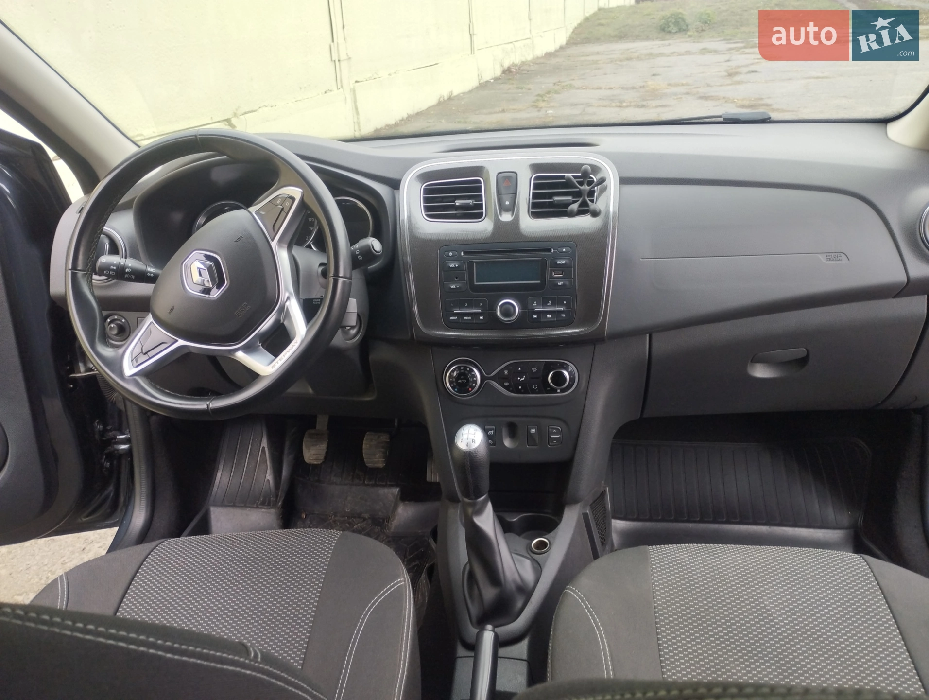 2017 Renault Sandero - мініатюра 11