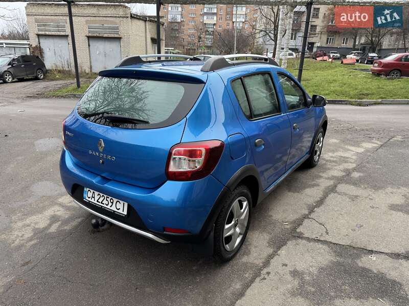 Хэтчбек Renault Sandero 2014 в Харькове фото 6 Хэтчбек Renault Sandero 2014 в Харькове