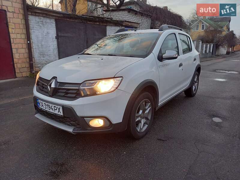 Хэтчбек Renault Sandero 2021 в Киеве