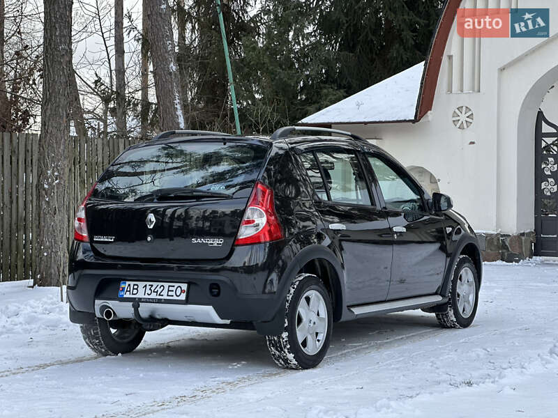 Хетчбек Renault Sandero 2012 в Києві фото 12 Хетчбек Renault Sandero 2012 в Києві