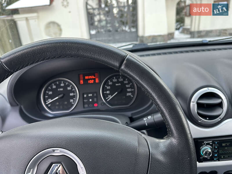 Хетчбек Renault Sandero 2012 в Києві фото 68 Хетчбек Renault Sandero 2012 в Києві