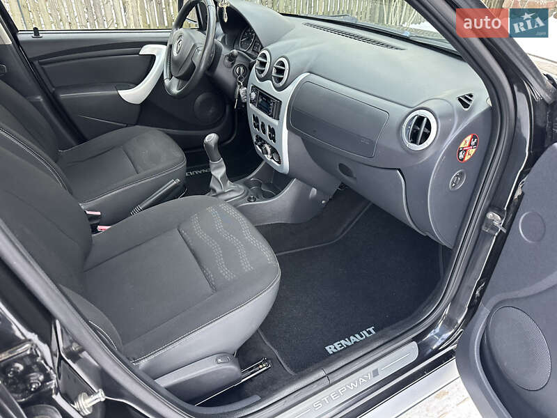 Хетчбек Renault Sandero 2012 в Києві фото 80 Хетчбек Renault Sandero 2012 в Києві