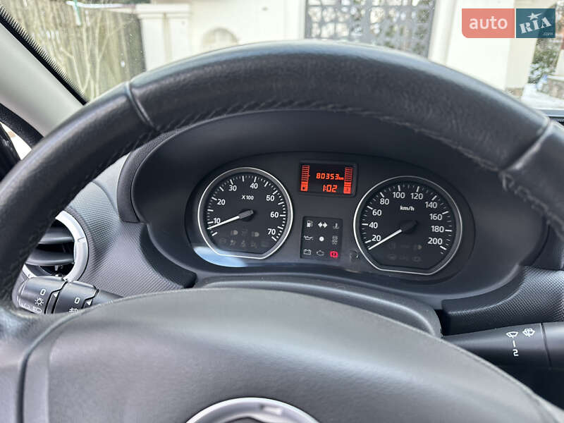 Хетчбек Renault Sandero 2012 в Києві фото 67 Хетчбек Renault Sandero 2012 в Києві