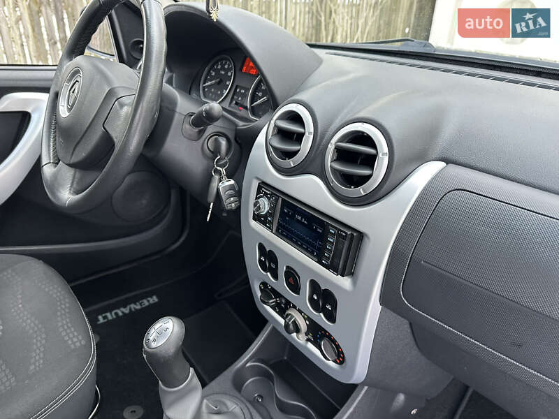 Хетчбек Renault Sandero 2012 в Києві фото 94 Хетчбек Renault Sandero 2012 в Києві