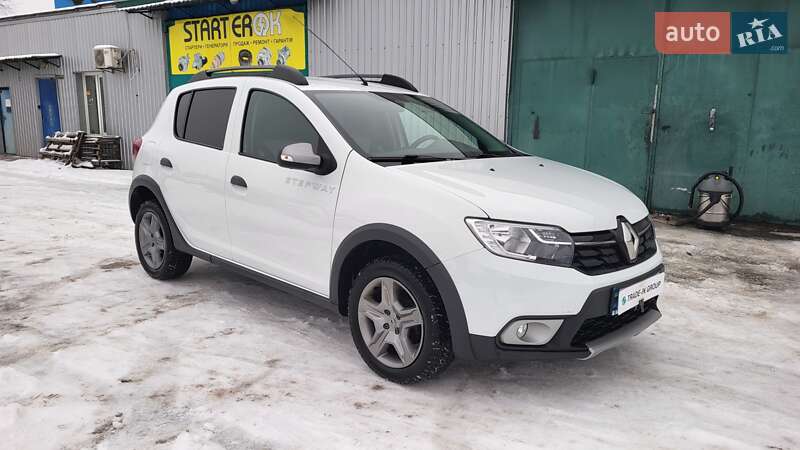 Хэтчбек Renault Sandero 2021 в Киеве