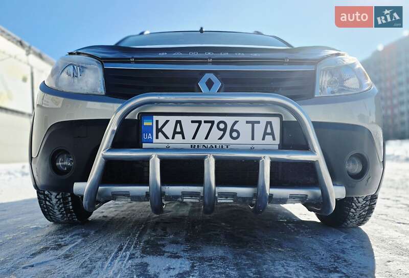 Хэтчбек Renault Sandero 2011 в Киеве