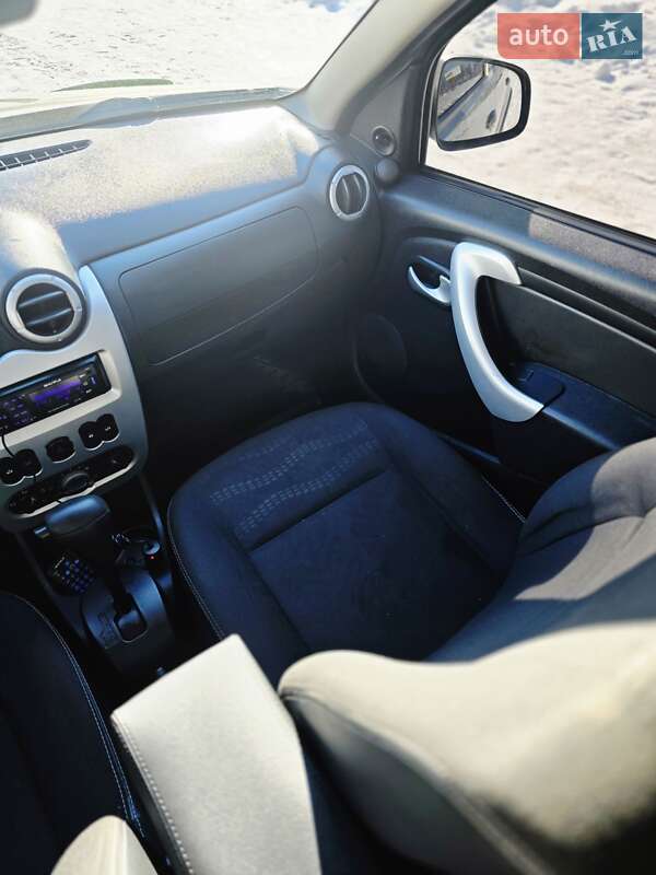 Хэтчбек Renault Sandero 2011 в Киеве