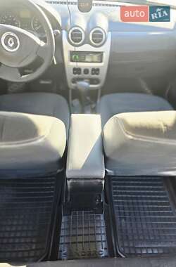 Хэтчбек Renault Sandero 2011 в Киеве