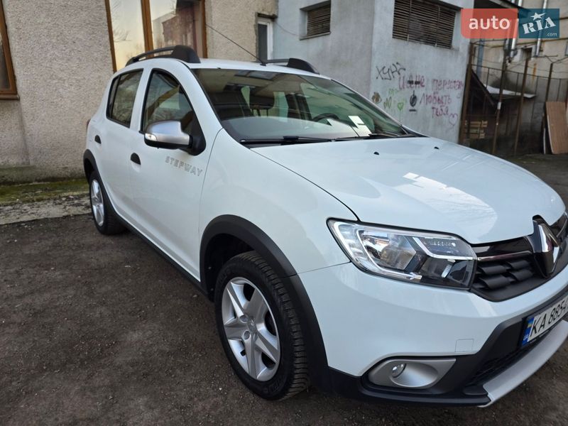 Хэтчбек Renault Sandero 2020 в Мукачево