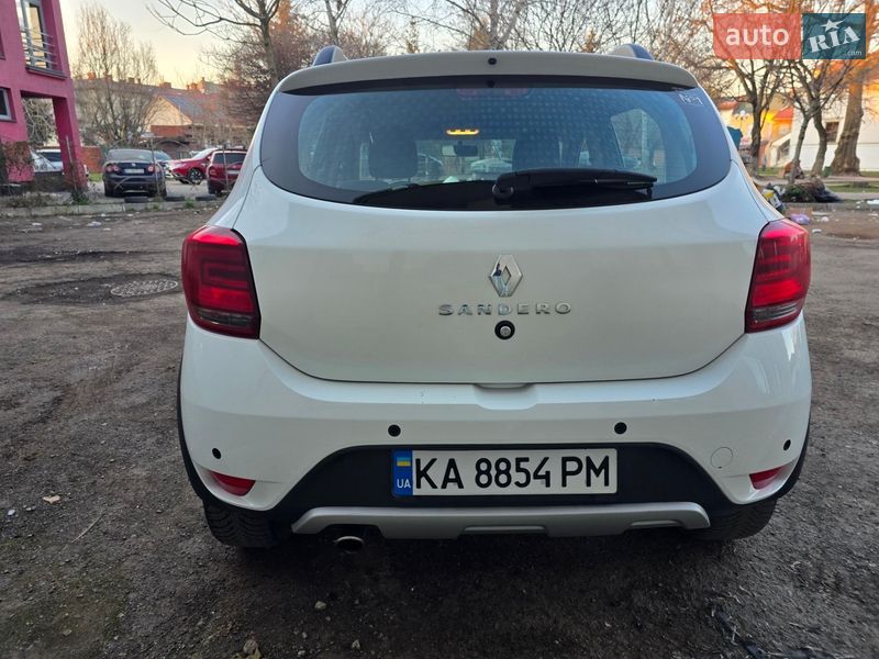 Хэтчбек Renault Sandero 2020 в Мукачево