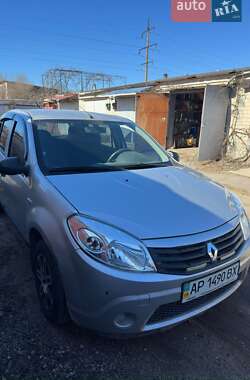 Хетчбек Renault Sandero 2010 в Запоріжжі