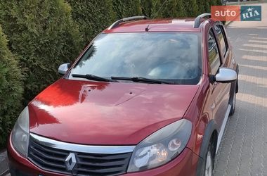 Хэтчбек Renault Sandero 2012 в Львове