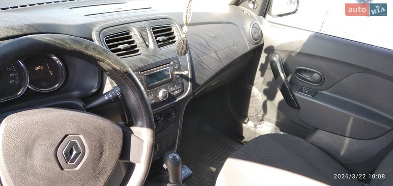 Хетчбек Renault Sandero 2013 в Ромнах