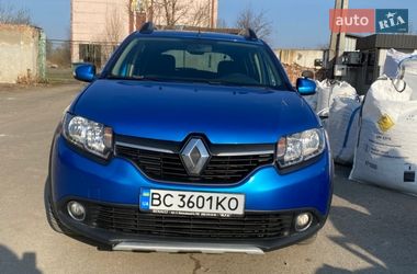 Хэтчбек Renault Sandero 2015 в Дрогобыче