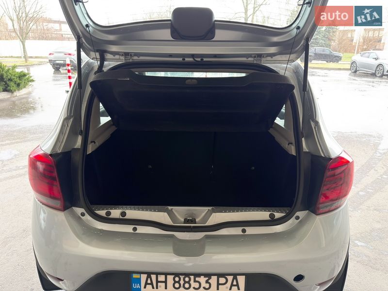 Хэтчбек Renault Sandero 2020 в Днепре