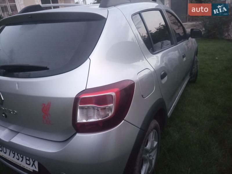 Хэтчбек Renault Sandero 2016 в Гусятине