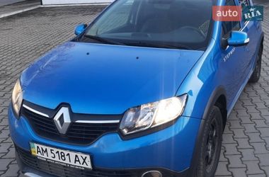 Хэтчбек Renault Sandero 2014 в Синельниково