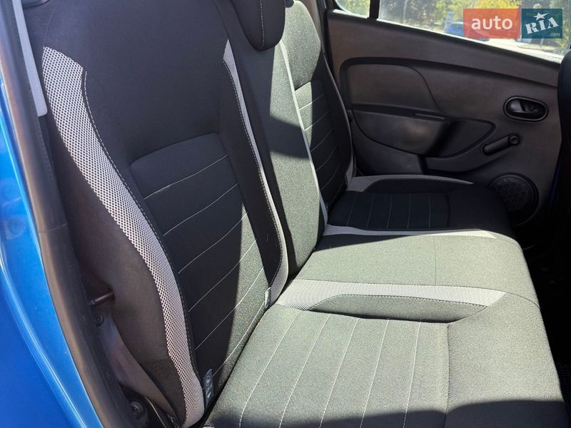 Хетчбек Renault Sandero 2016 в Черкасах