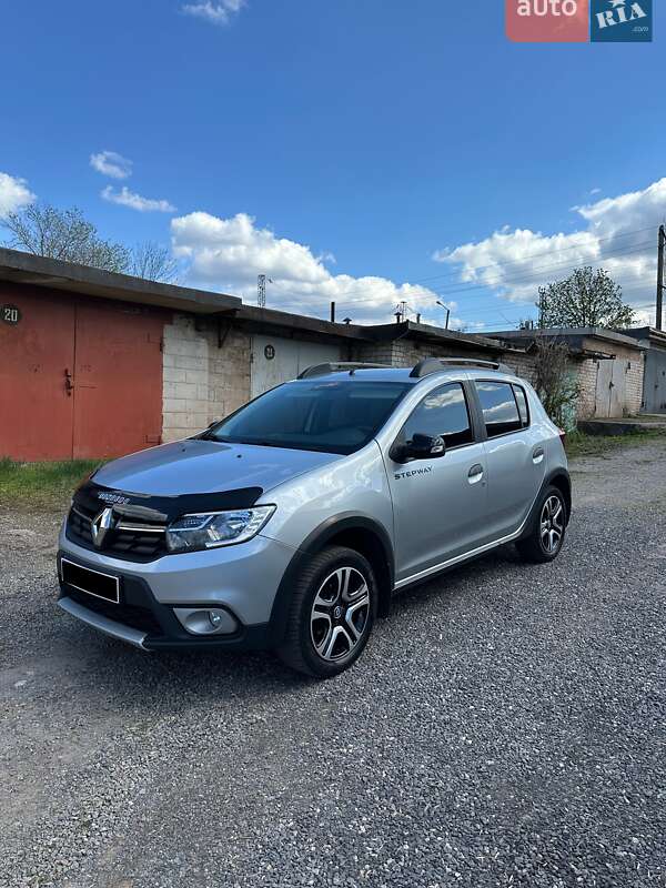 Хетчбек Renault Sandero 2020 в Кривому Розі фото Хетчбек Renault Sandero 2020 в Кривому Розі