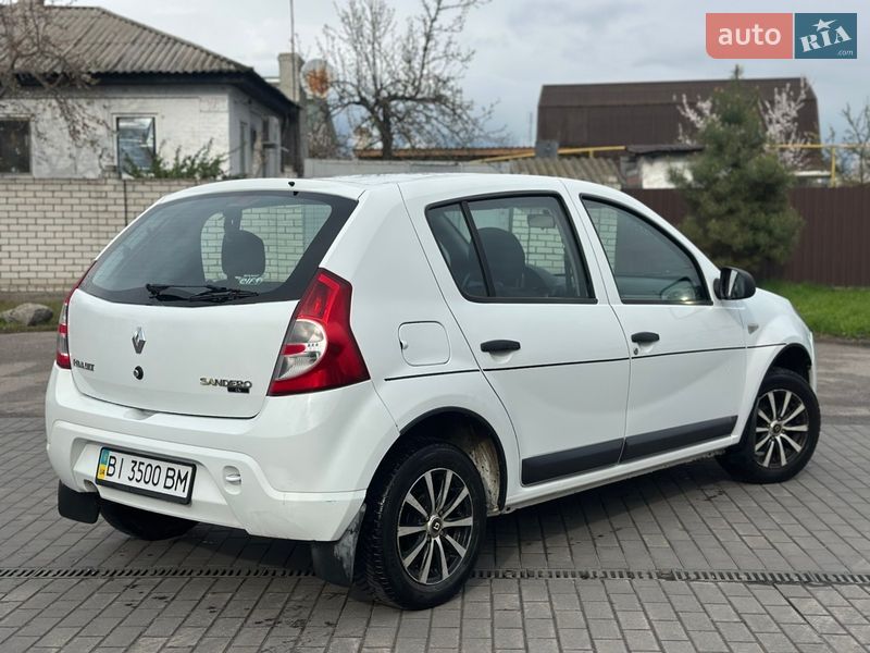 Хетчбек Renault Sandero 2012 в Кременчуці