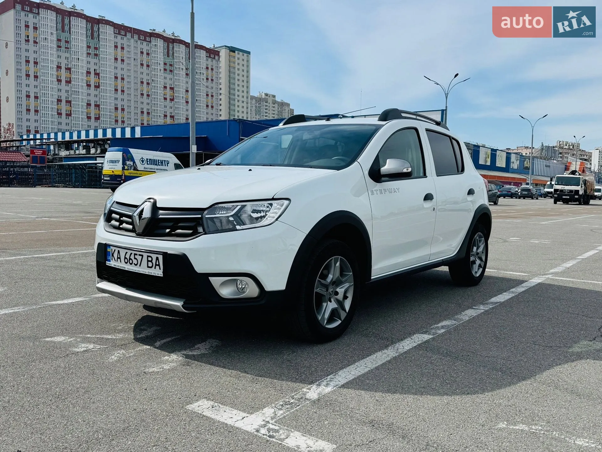 2020 Renault Sandero - фото 1