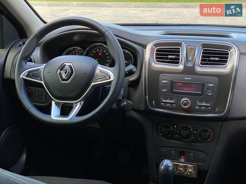 Хэтчбек Renault Sandero 2017 в Днепре фото 15 Хэтчбек Renault Sandero 2017 в Днепре