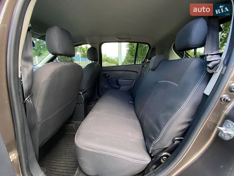 Хэтчбек Renault Sandero 2017 в Днепре фото 18 Хэтчбек Renault Sandero 2017 в Днепре