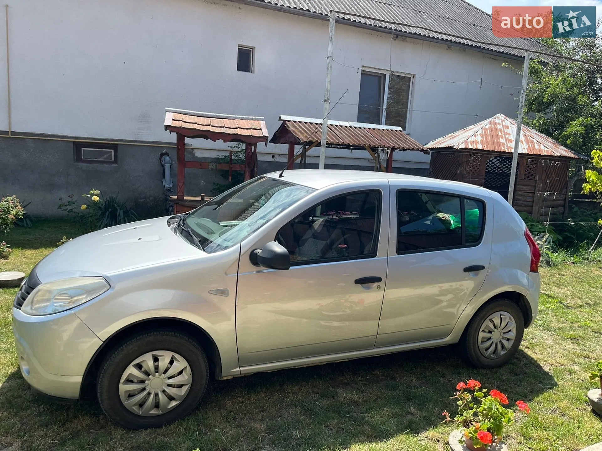 2010 Renault Sandero - мініатюра 2