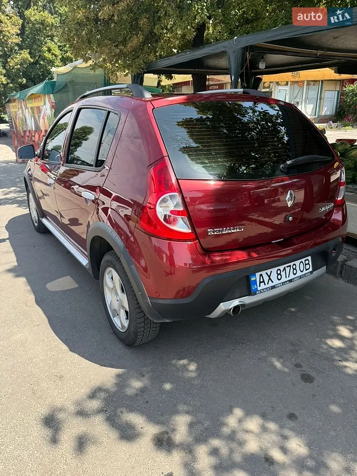 2011 Renault Sandero - мініатюра 13