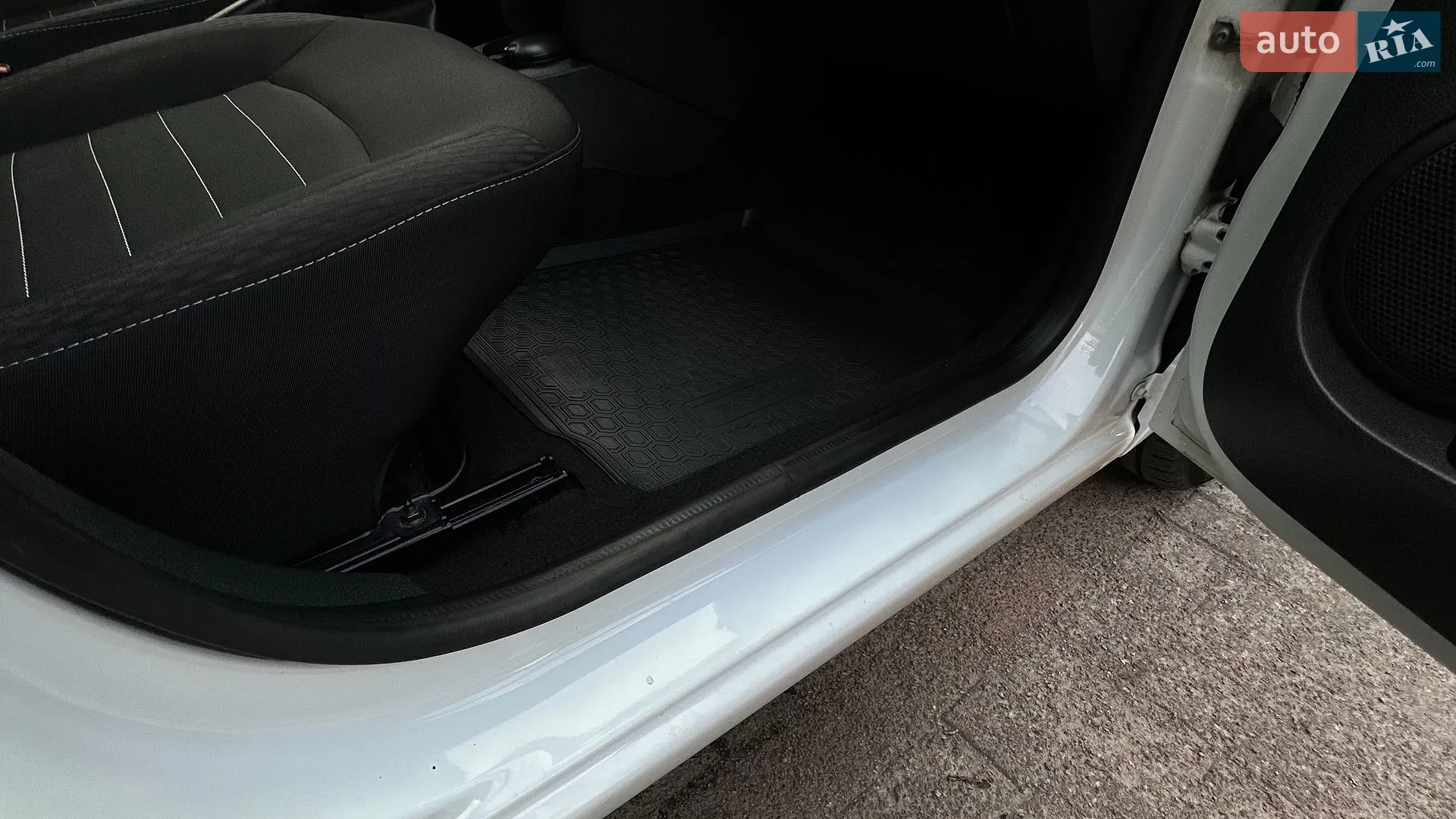 2020 Renault Sandero - мініатюра 32