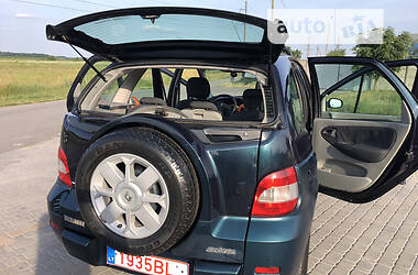 Внедорожник / Кроссовер Renault Scenic RX4 2002 в 