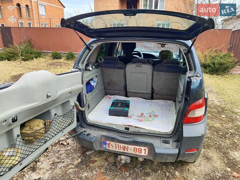 Минивэн Renault Scenic RX4 2002 в Лубнах