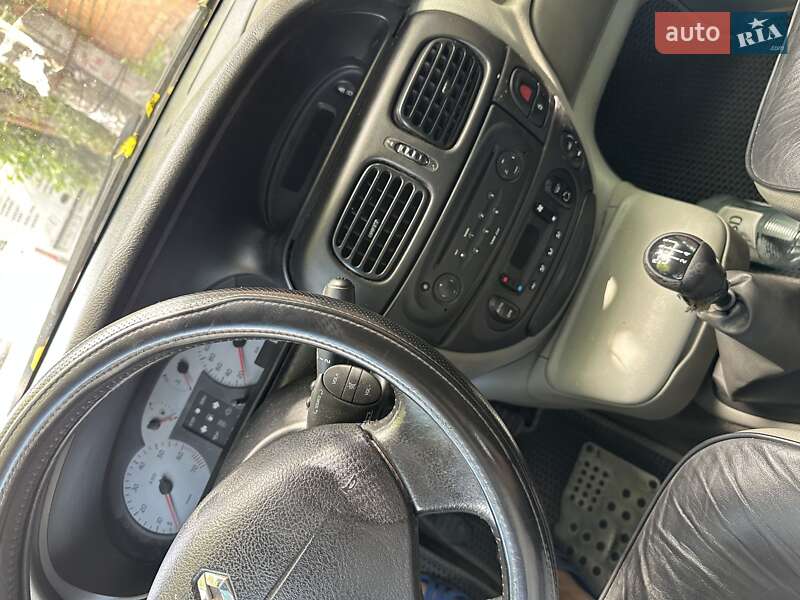 Минивэн Renault Scenic RX4 2001 в Виннице